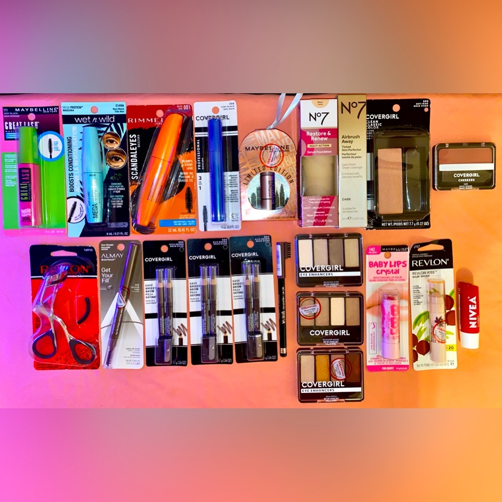 NWT Big Bundle Of Makeup